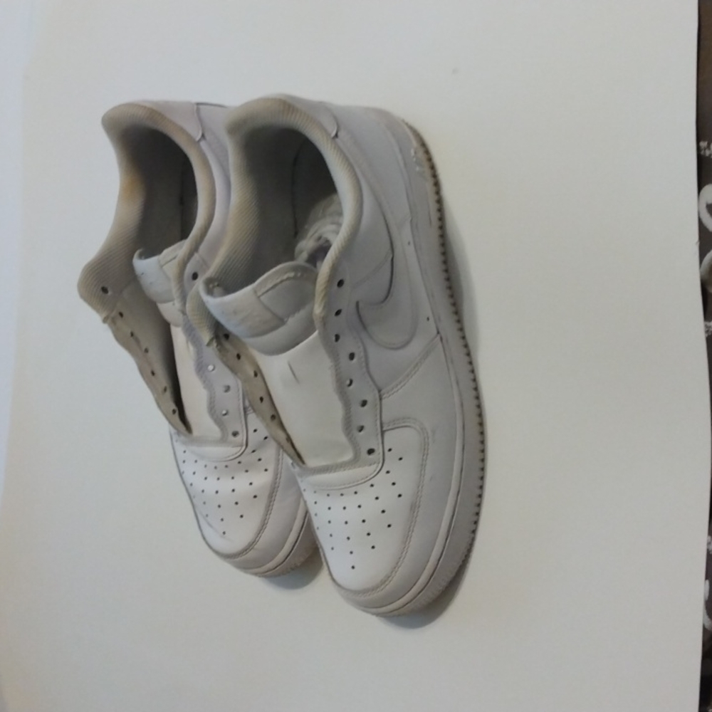 Nike - Picture 4 of 4